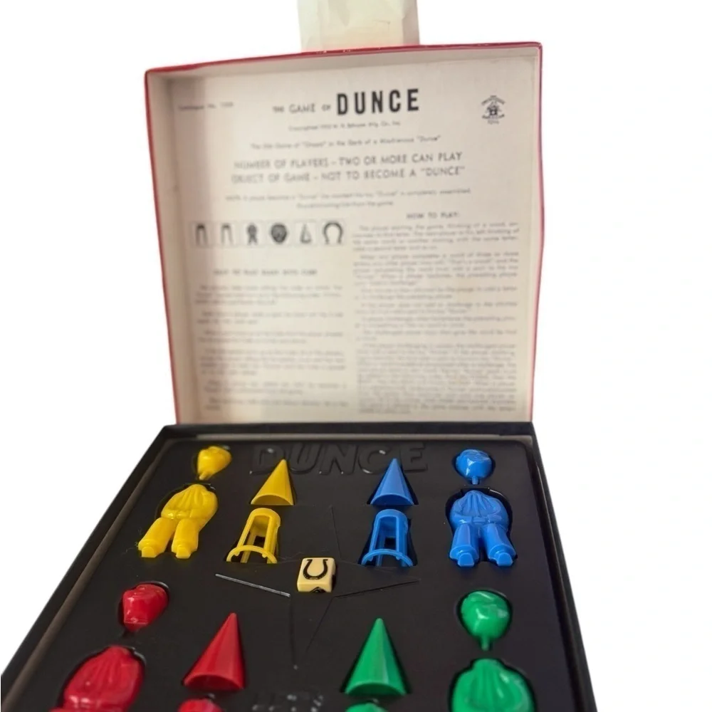 Vintage Dunce game 1955 W.H. Shaper MFG Co Complete  with dice and pieces